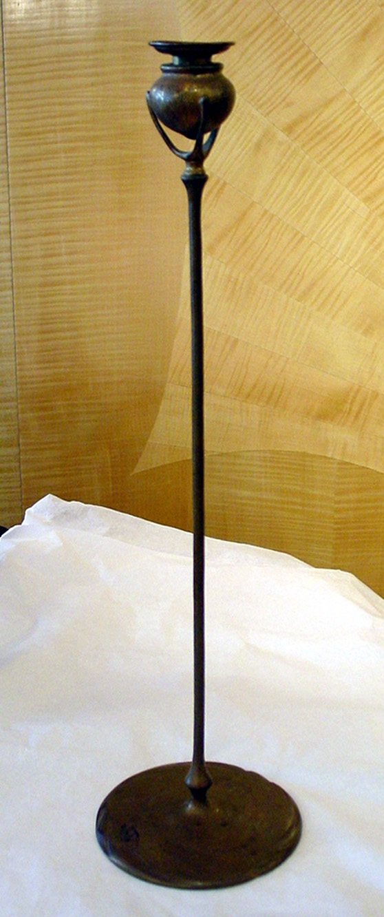 Tiffany Candelabro stelo Design del XX Secolo , Antiquariato. Pezzo di storia autentico - Robertaebasta® Art Gallery opere d’arte esclusive.